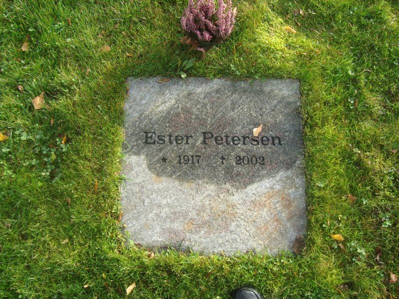 Ester Petersen.JPG